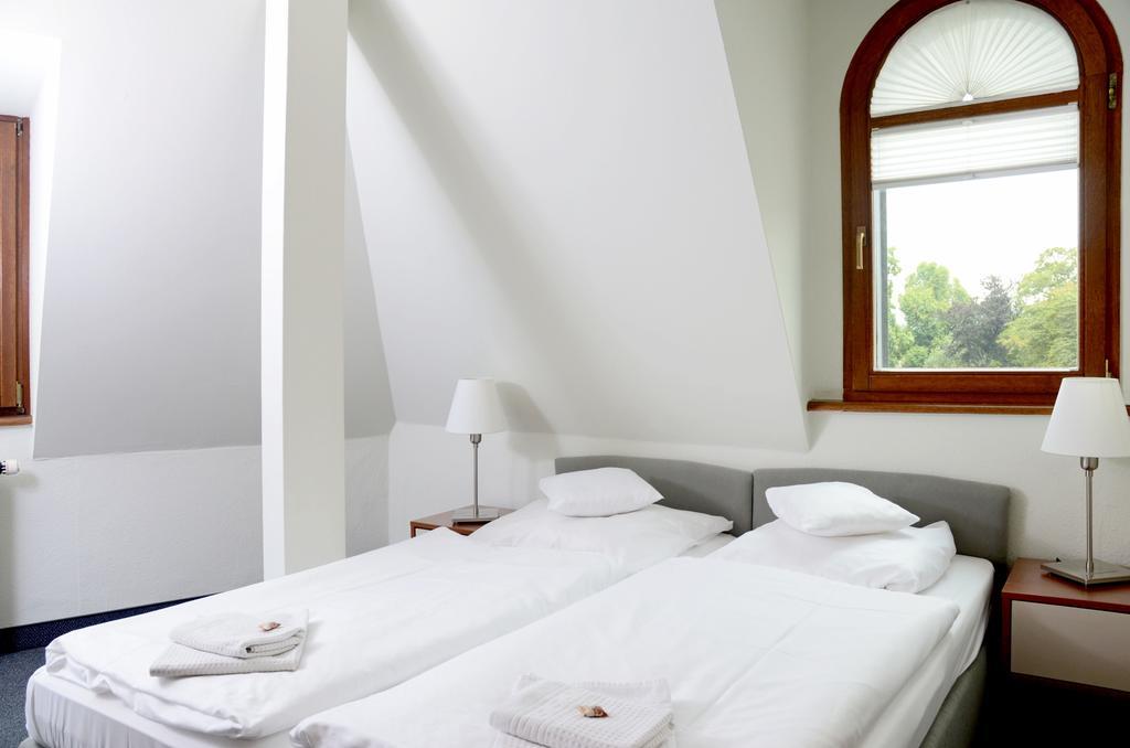 Hotel & Apartments Fuerstenhof Am Bauhaus Weimar  Esterno foto